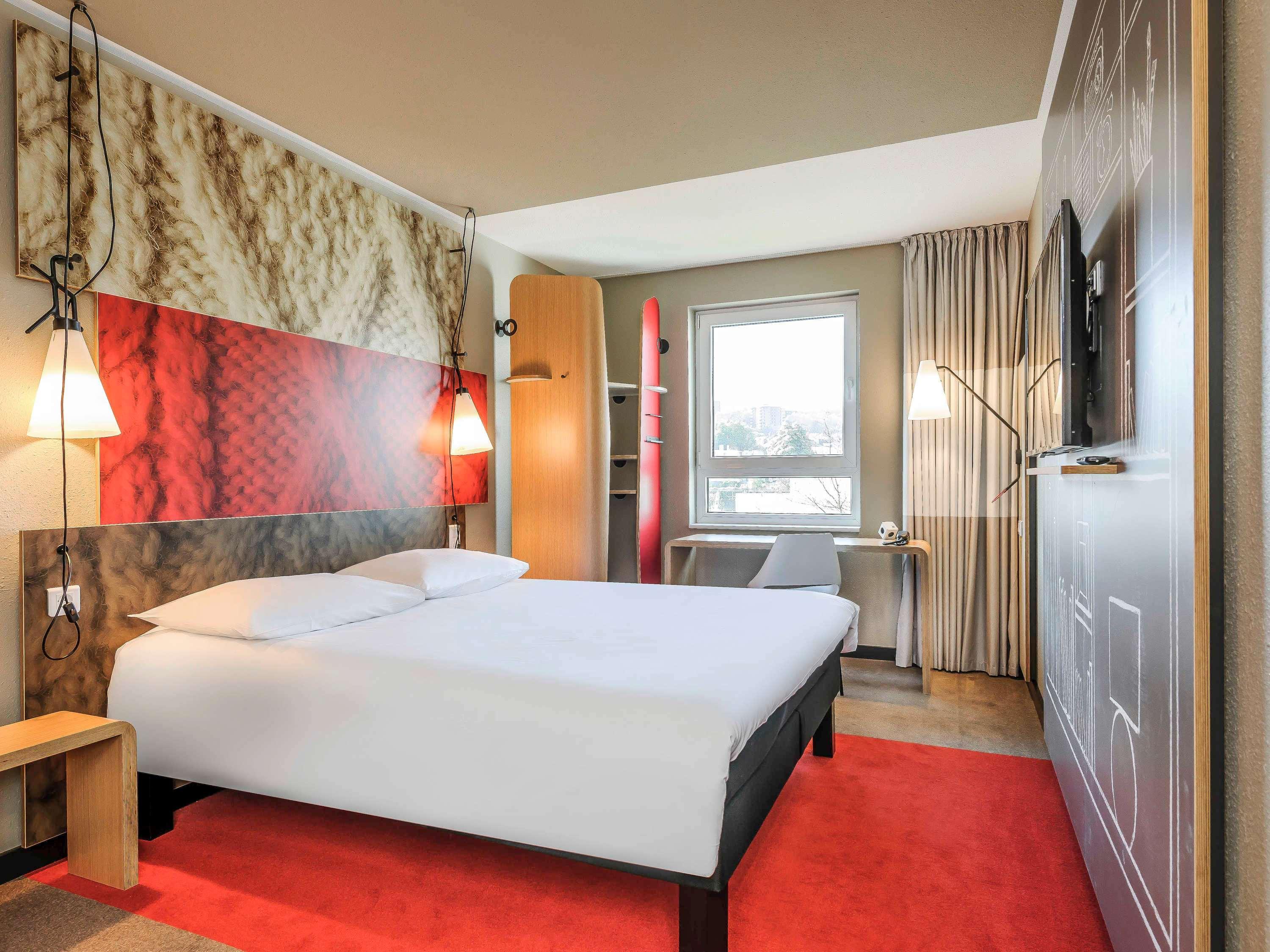 Готель Ibis London Stratford Екстер'єр фото