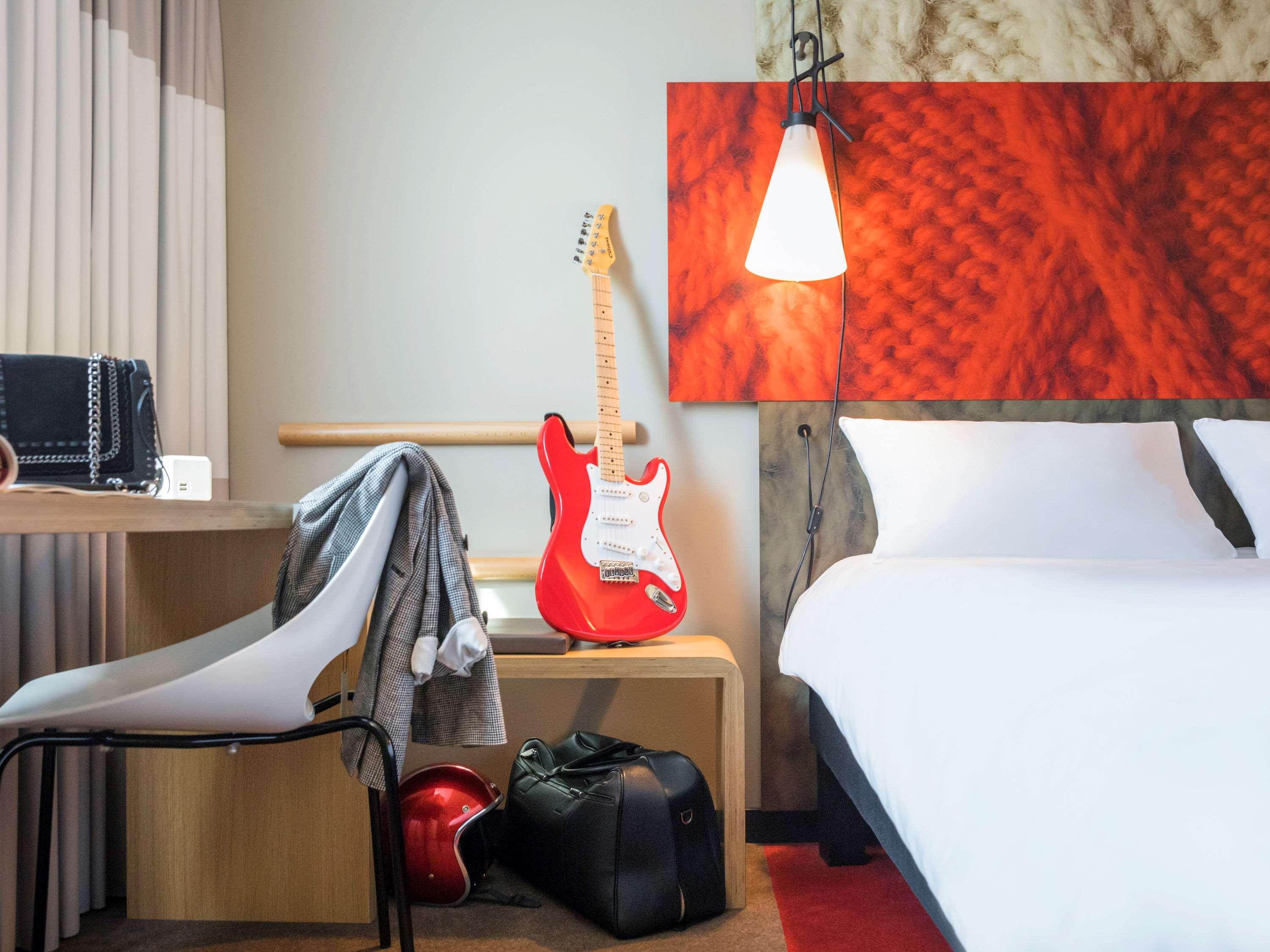 Готель Ibis London Stratford Екстер'єр фото