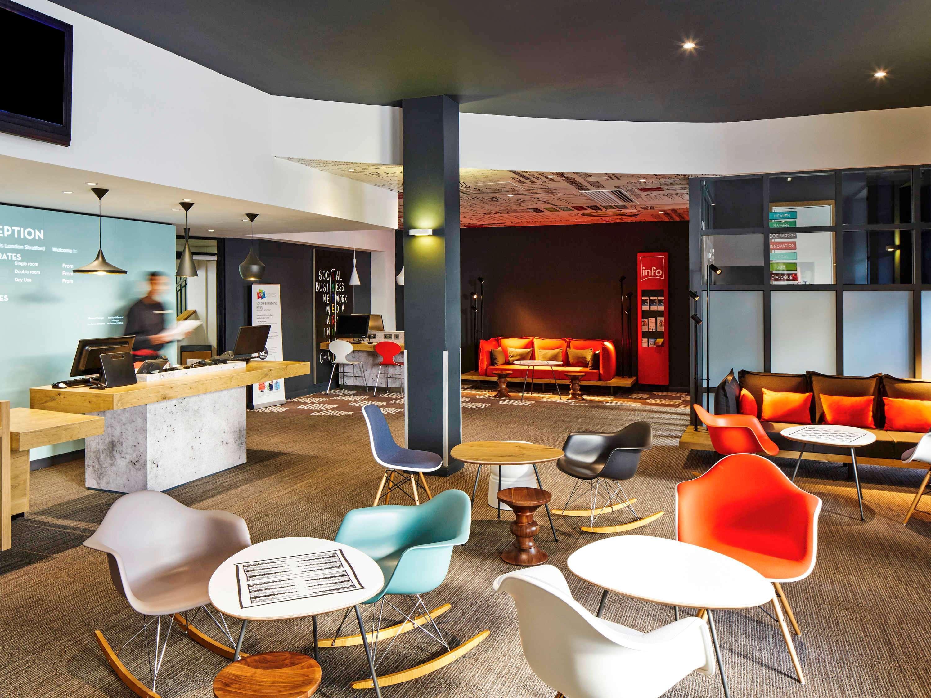 Готель Ibis London Stratford Екстер'єр фото